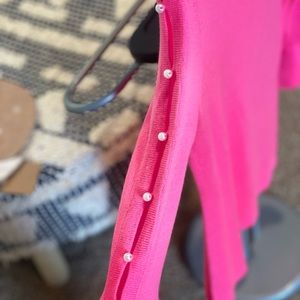 Beautiful Long Sleeve Lilly Pulitzer shirt.